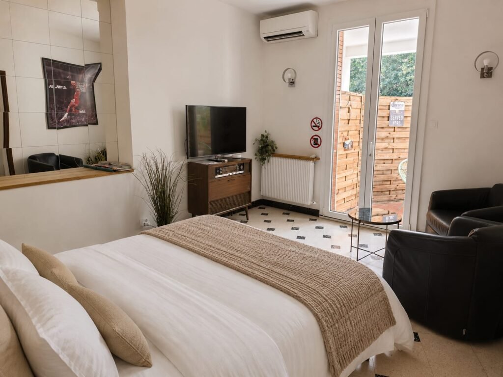 Pièce principale du Laurier Rose, appartement T1 à Avignon