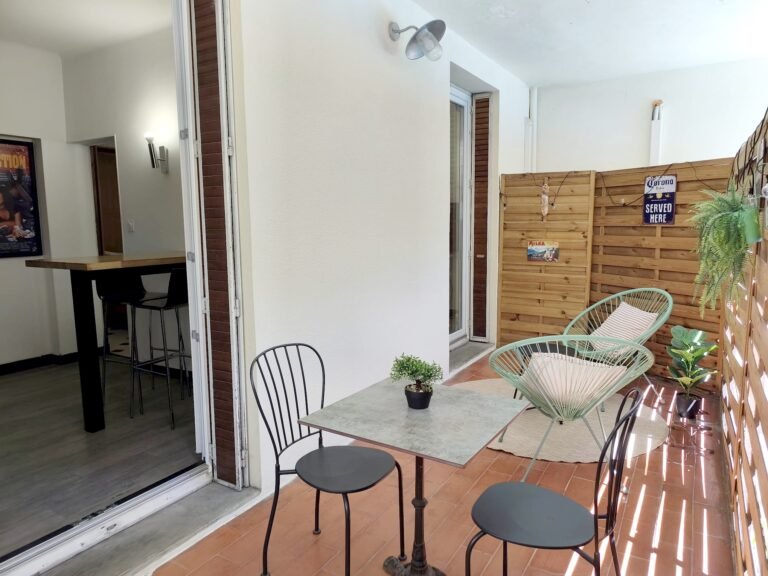 Terrasse privée de l'appartement Le Laurier Rose à Avignon